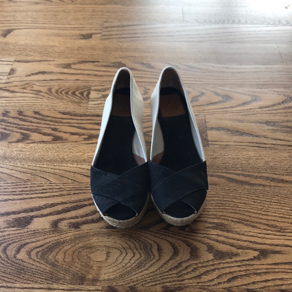 Tory burch black and white espadrilles, size 8.